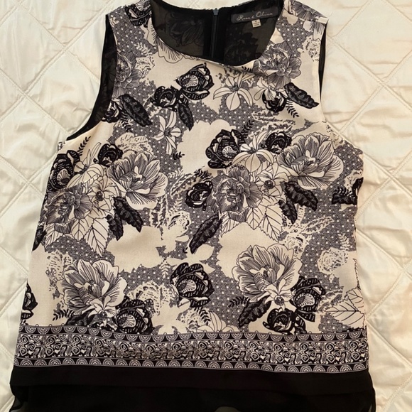 Lot of Two Beautiful Flowing Tops Summer - Picture 5 of 8